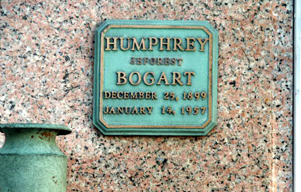 Humphrey Bogart's grave (photo)