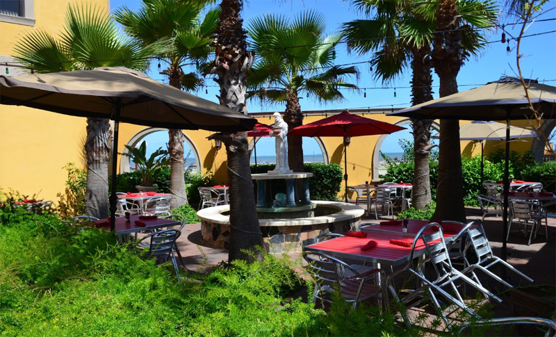 Mario's Seawall Italian Restaurant outdoor seating