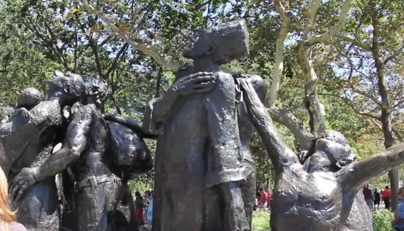 Immigrants sculpture Battery Park