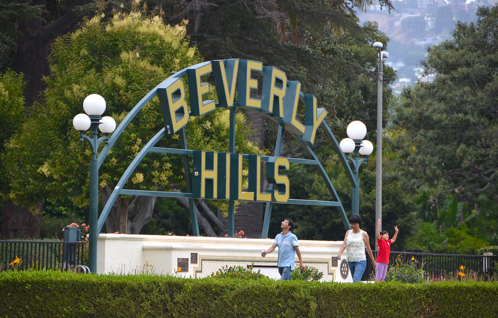 Beverly Hills Sign at Beverly Gardens Park